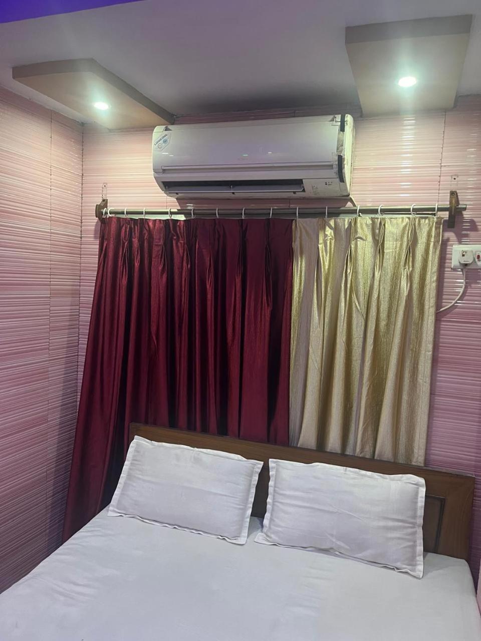Lodge Babul Calcutta Extérieur photo