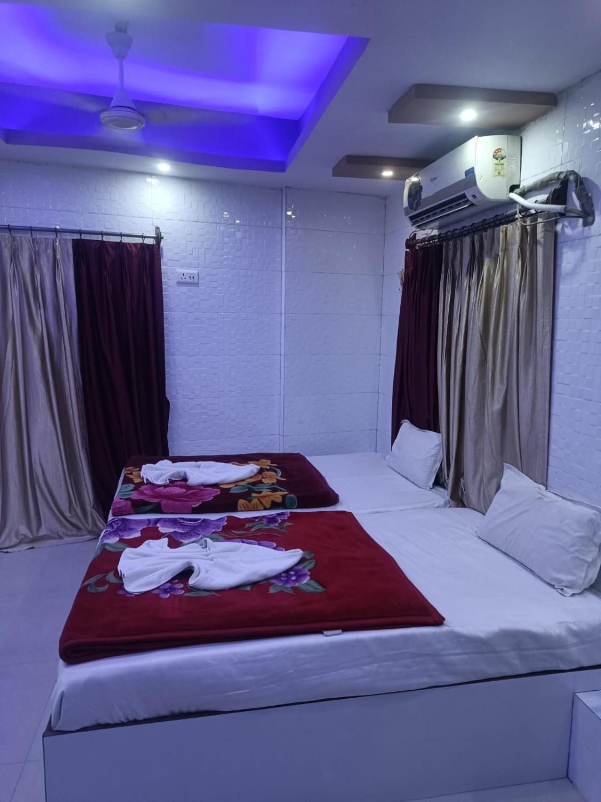 Lodge Babul Calcutta Extérieur photo